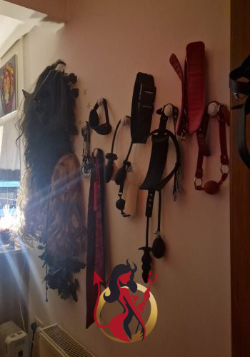 Mistress Gabriella Gallery Image