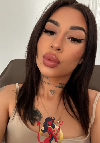 Tiffany Gallery Image